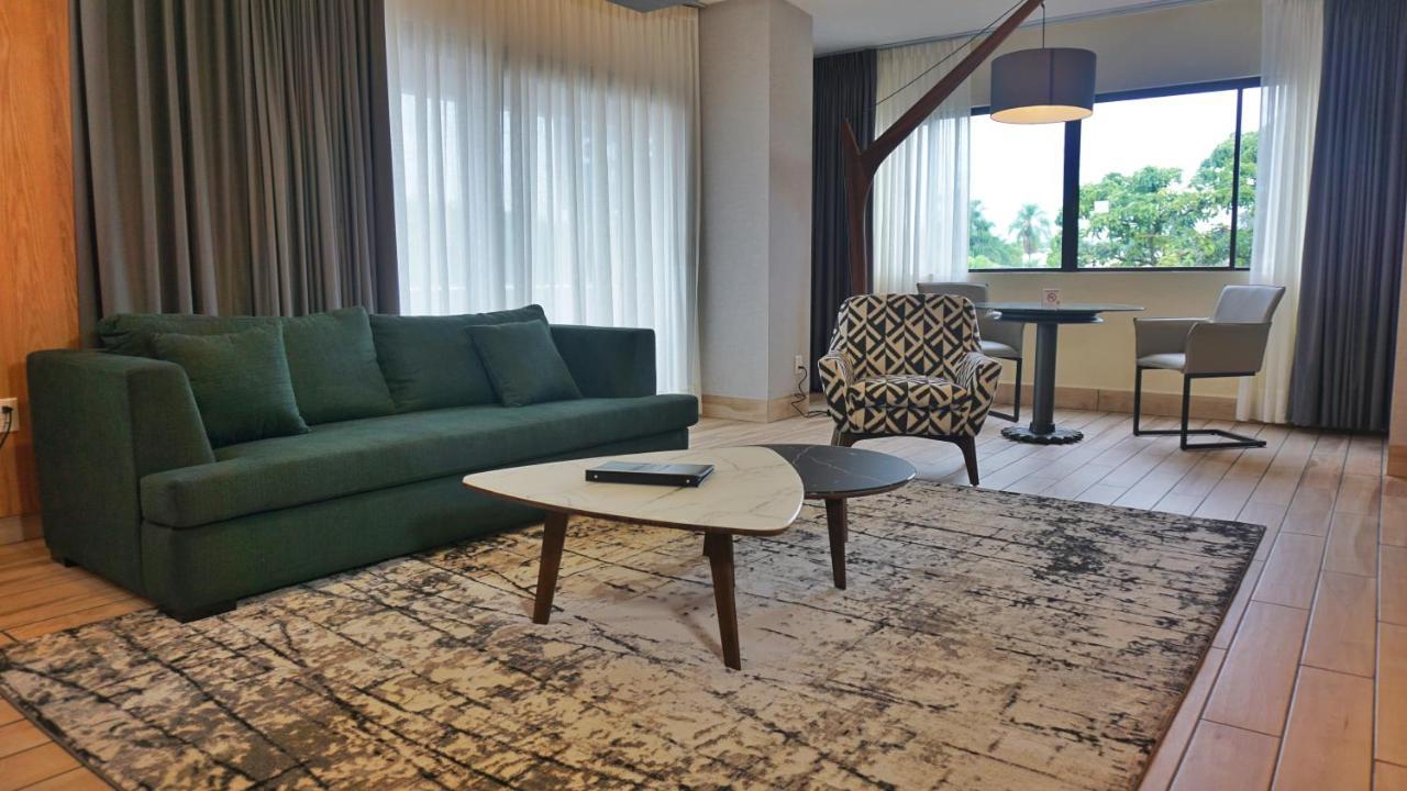 Comfort Inn Córdoba Eksteriør bilde