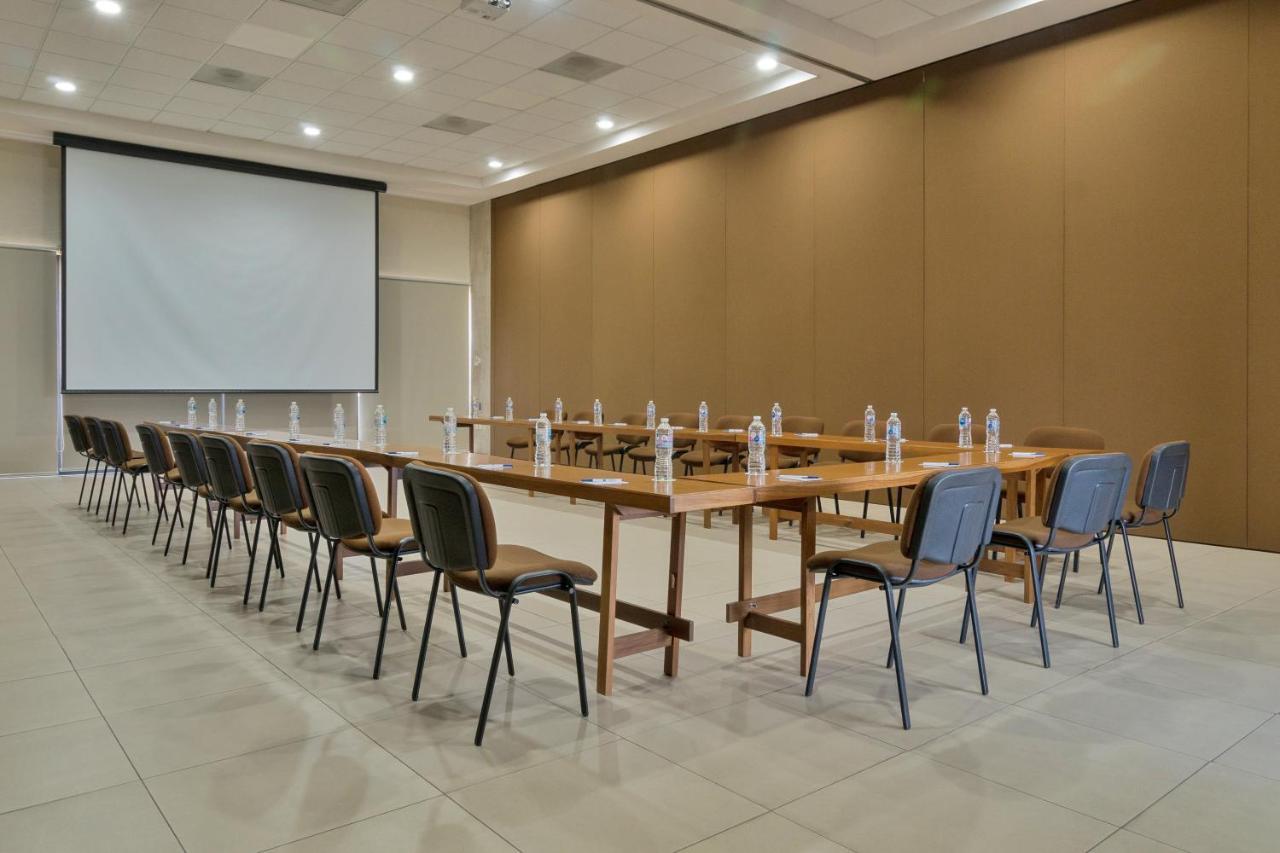 Comfort Inn Córdoba Eksteriør bilde