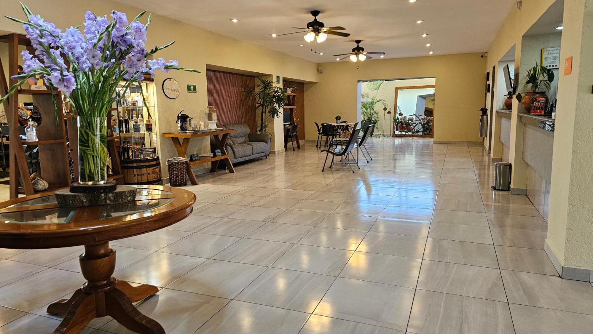 Comfort Inn Córdoba Eksteriør bilde