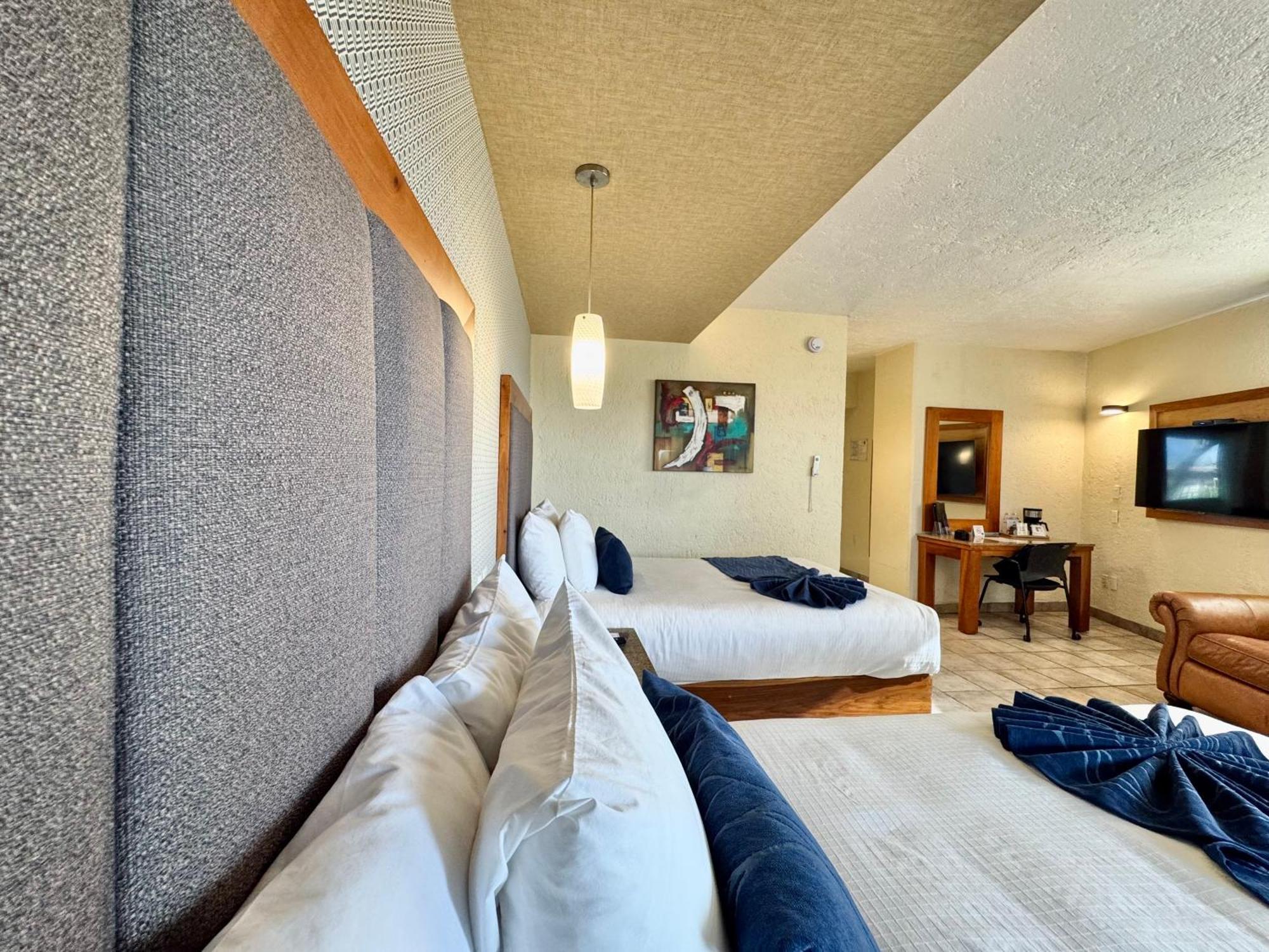 Comfort Inn Córdoba Eksteriør bilde