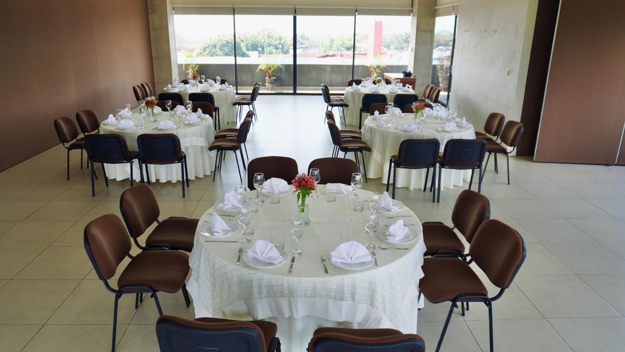Comfort Inn Córdoba Eksteriør bilde
